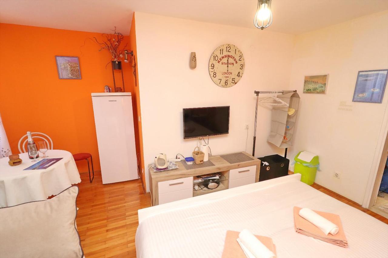Guest House Jungher Korčula Eksteriør billede